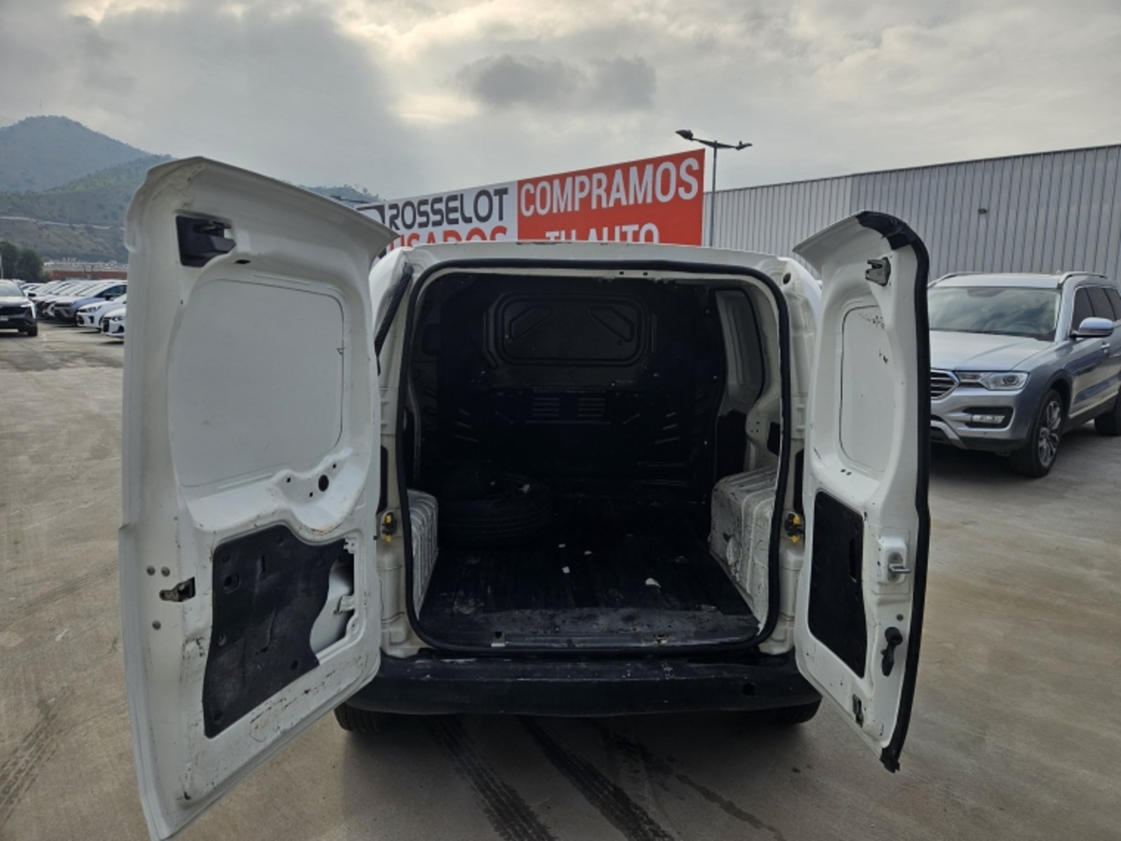 Fiat CITY Ram V700 City Diesel 1.3 2023 - Imagen 16 de 20