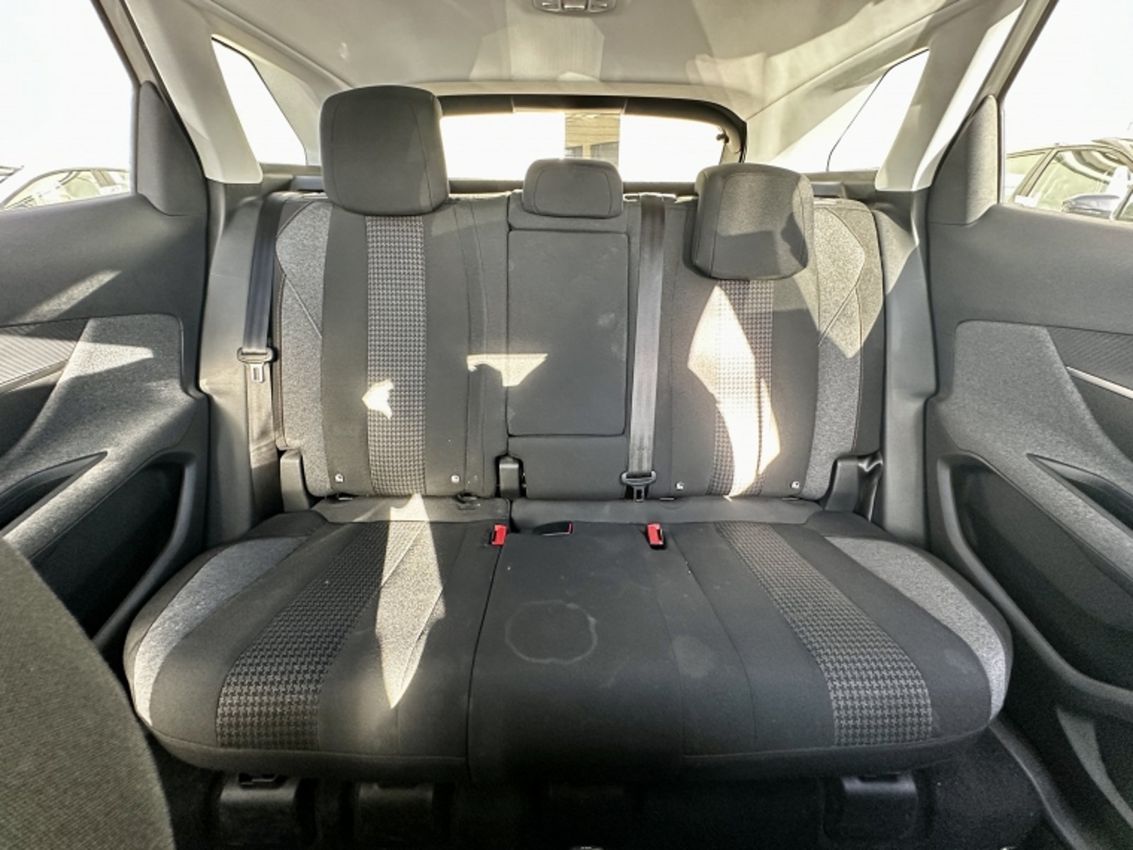 PEUGEOT 3008 Active 1.2 2021 - Imagen 17 de 20