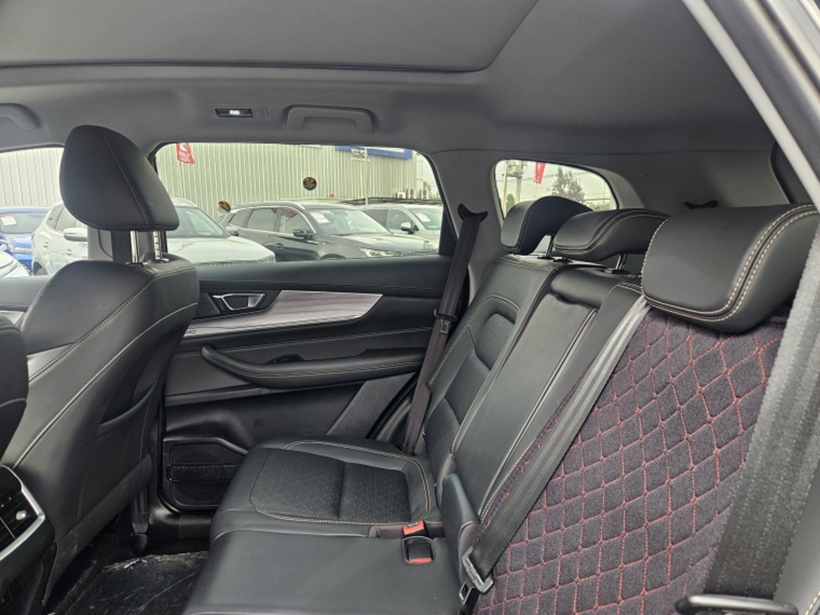 CHERY Tiggo 8 Pro Glx Dct 1.6 Aut 2023 - Imagen 8 de 20