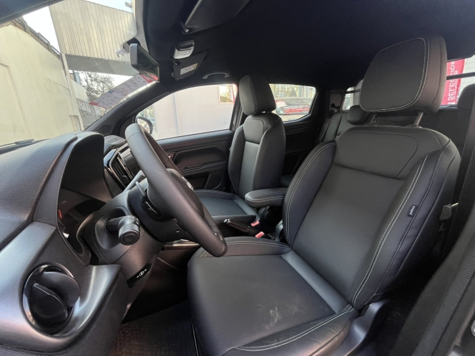 RAM 700 Laramie 1.0 Aut 2026 - Imagen 10 de 20