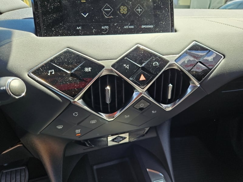 DS Automobiles Ds3 Crossback 4x2 1.2 Aut 2022 - Imagen 16 de 18