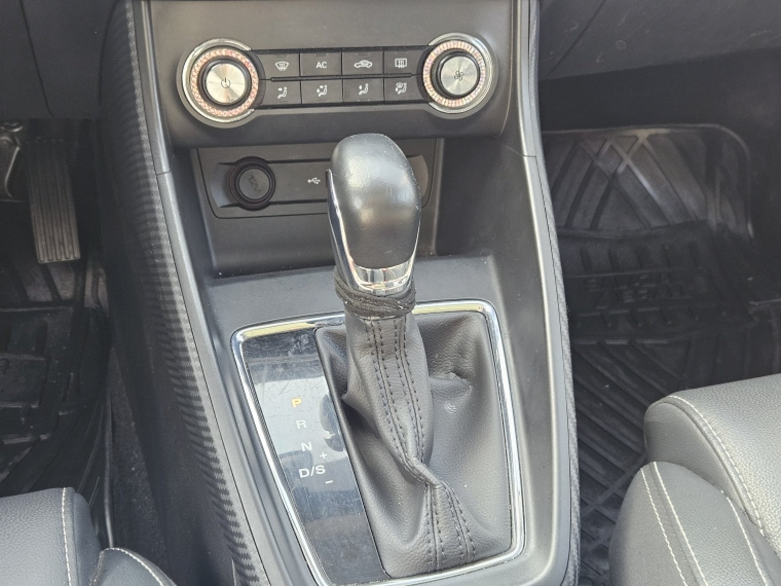 MG Zs 1.5 At 2022 - Imagen 12 de 20