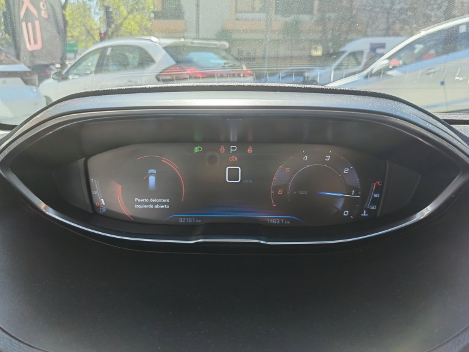 Peugeot 5008 Allure Bluehdi 1.5 Aut 2019 - Imagen 16 de 19