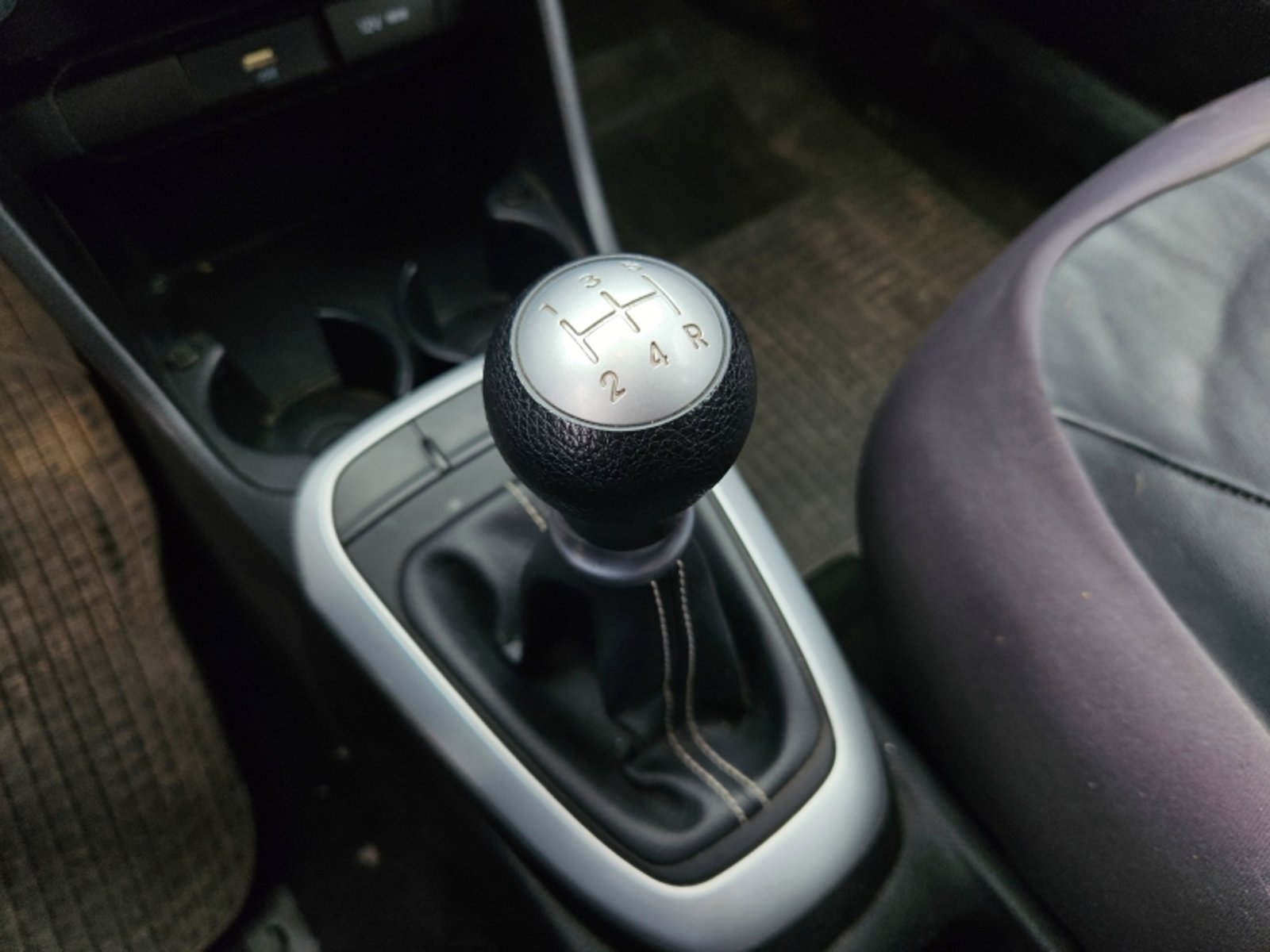 Kia Morning Mpi 1.2 2023 - Imagen 16 de 20