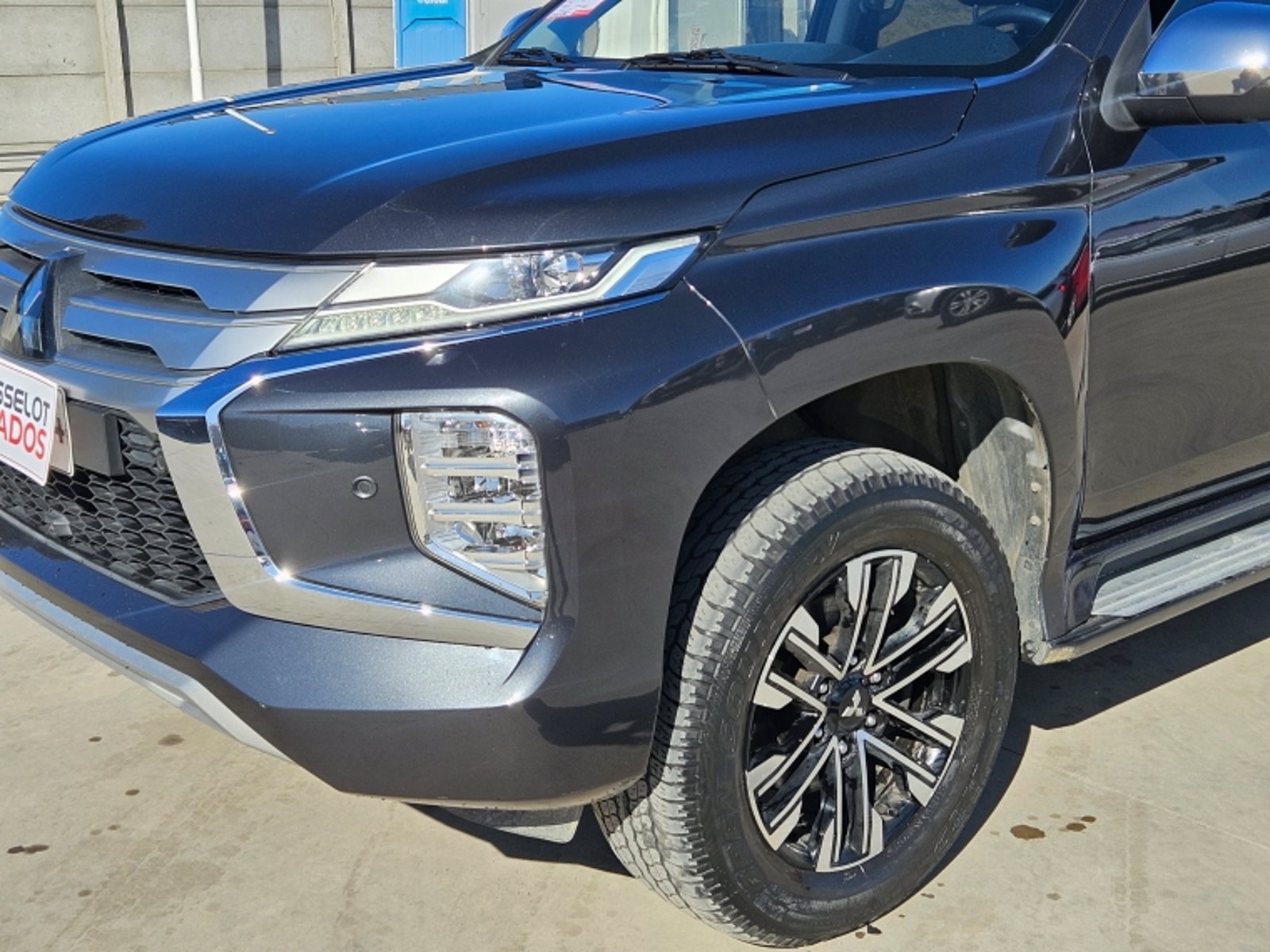 Mitsubishi Montero Sport 4x4 2.4 Aut 2022 - Foto 2 de 20