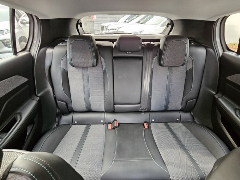 Peugeot 308 Bluehdi 1.5 Aut 2023 - Imagen 14 de 20