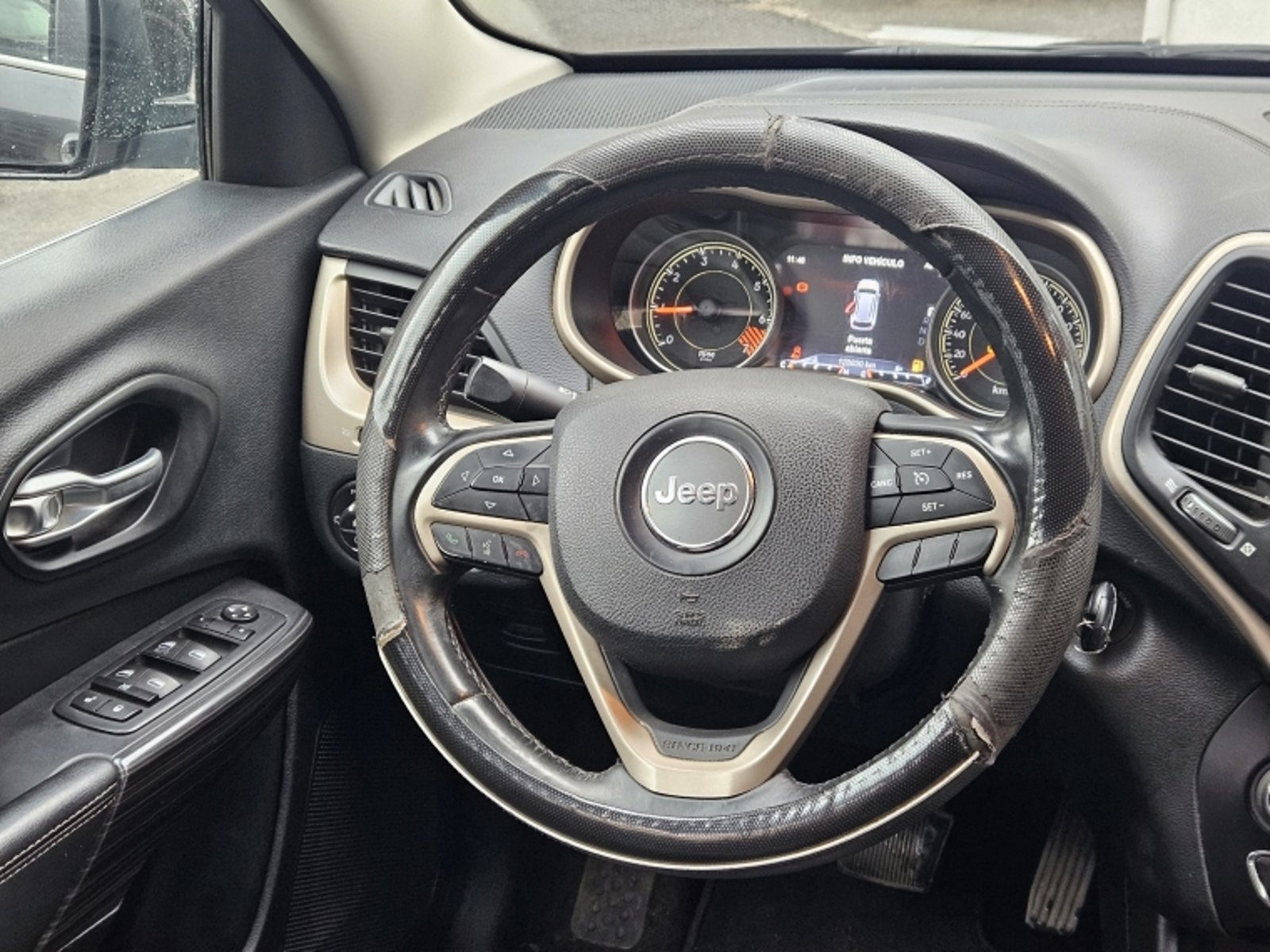 Jeep Cherokee Ltd 4x4 2.4 2016 - Imagen 10 de 20
