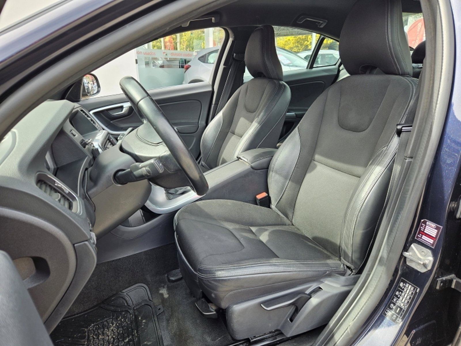 Volvo S60 Comfort 1.5 2017 - Imagen 14 de 20