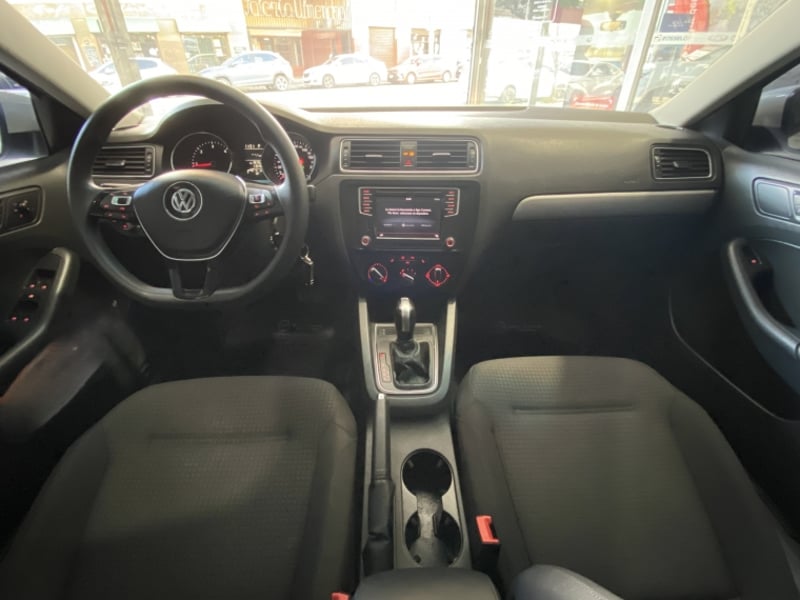 Volkswagen Bora Tdi Advance 2.0 At 2017 - Imagen 17 de 19