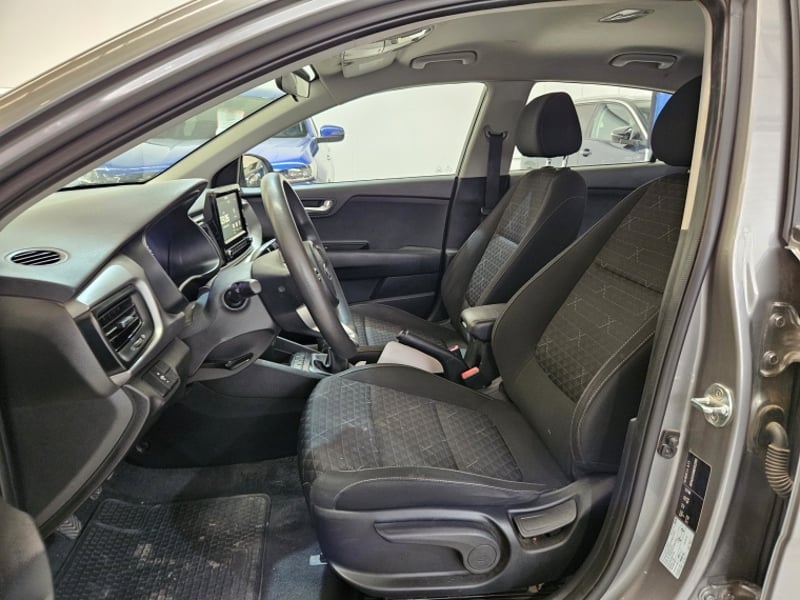 Kia Rio 4 6mt 1.4 2022 - Imagen 14 de 19