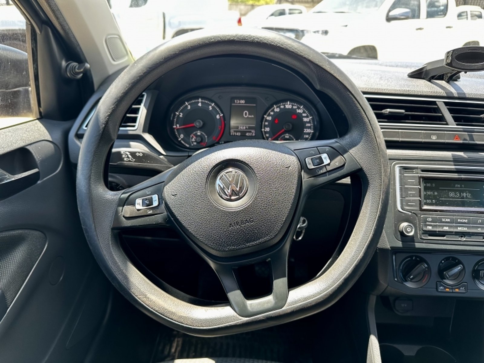 VOLKSWAGEN Voyage 1.6 2021 - Imagen 9 de 20