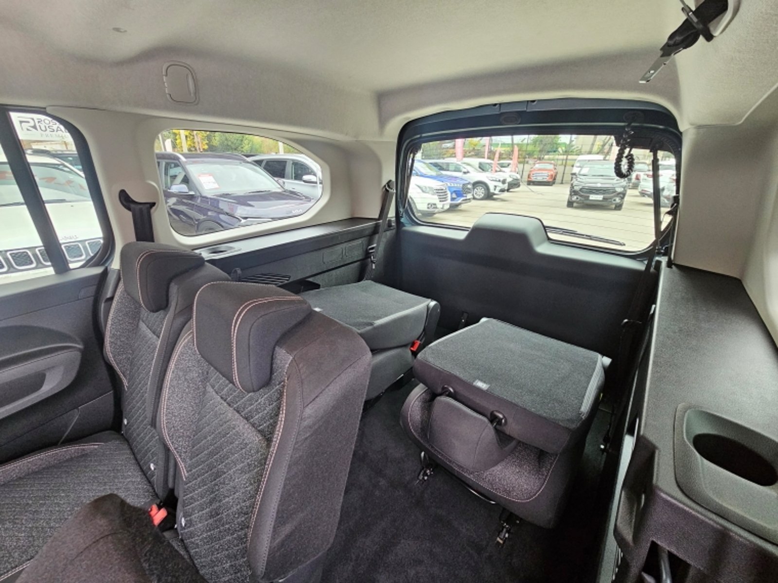 PEUGEOT Rifter Allure 1.5 Aut 2025 - Imagen 9 de 20