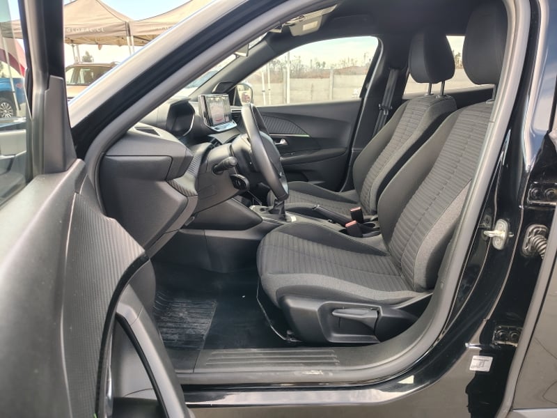 Peugeot 2008 Active 130 1.2 2025 - Imagen 14 de 20