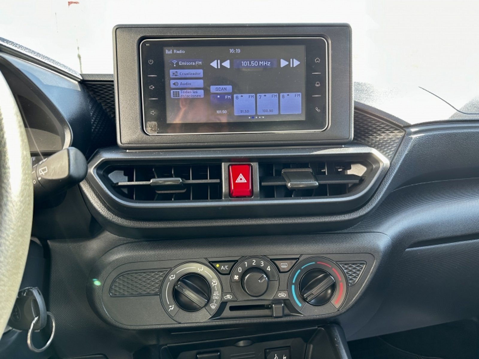 TOYOTA Raize 4x2 1.2 2023 - Imagen 13 de 20