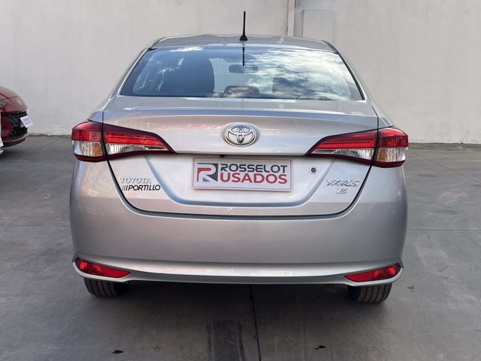 Toyota Yaris Sedan Otto 1.5 2022 - Imagen 4 de 20