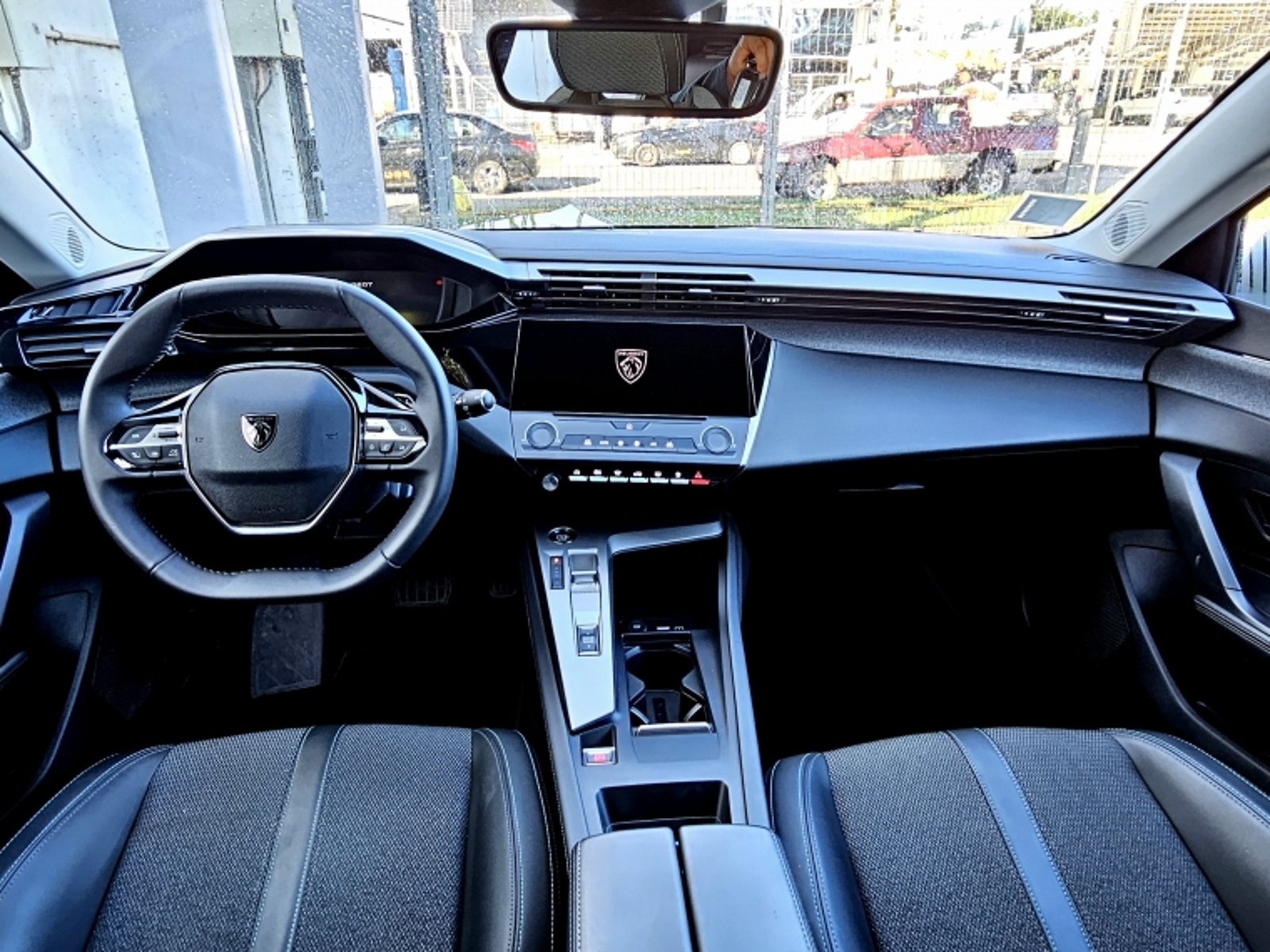 PEUGEOT 308 Allure 1.2 Aut 2024 - Imagen 8 de 19