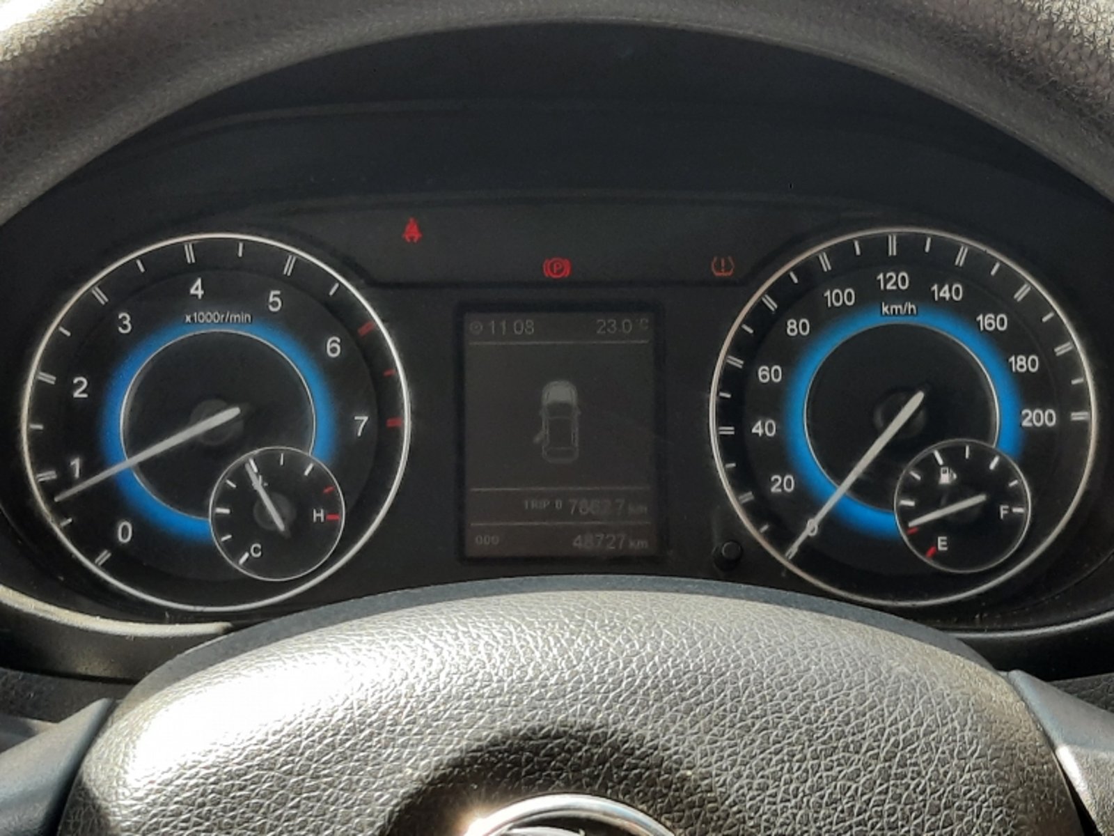 DFSK 560 Suv 560 1.8 2021 - Imagen 13 de 20