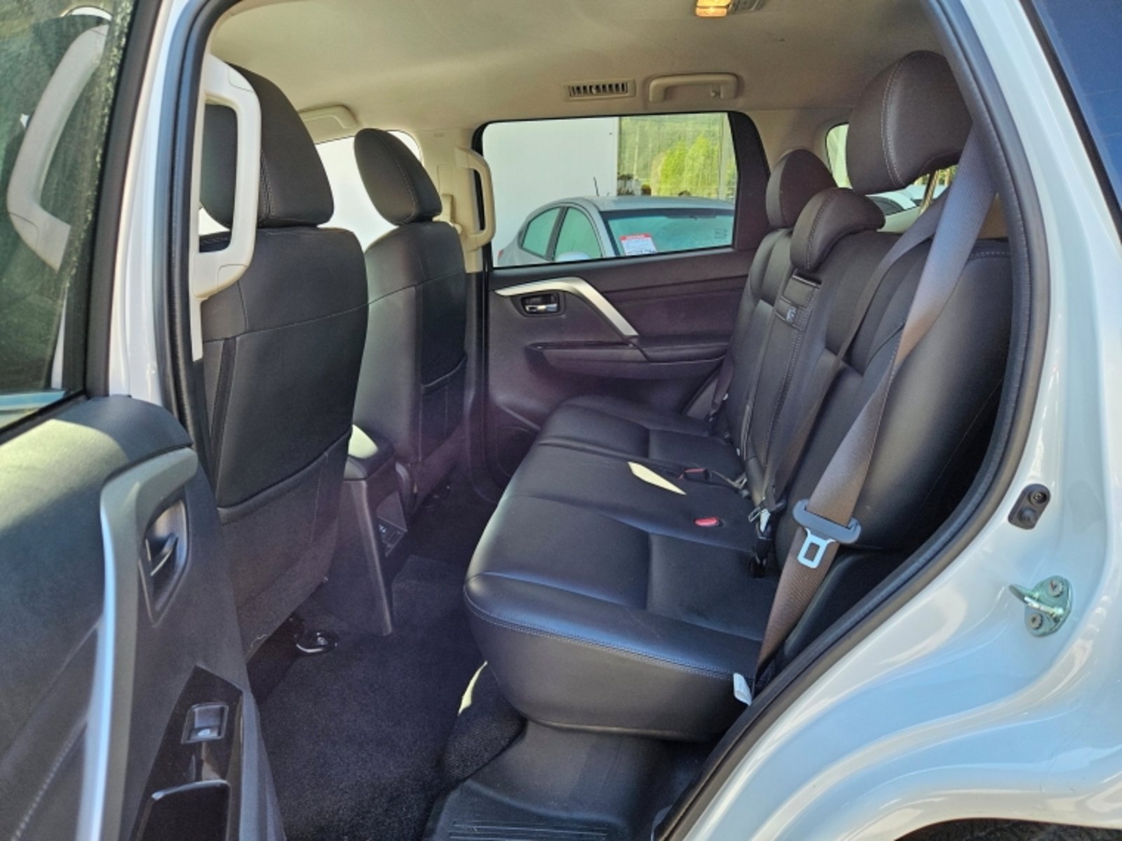 Mitsubishi Montero Sport 3.0 Aut 2024 - Imagen 8 de 20