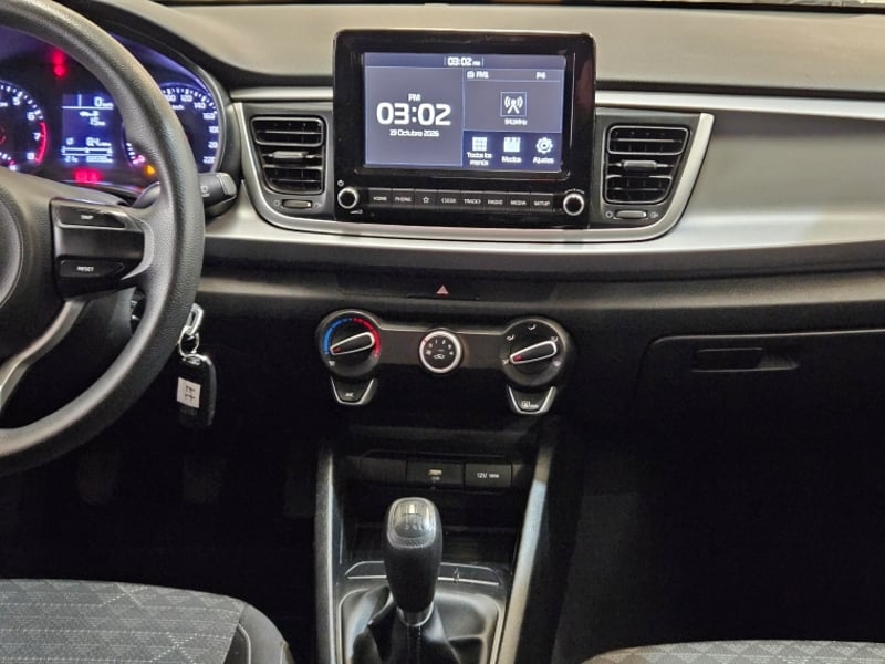 Kia Rio 4 6mt 1.4 2022 - Imagen 11 de 19