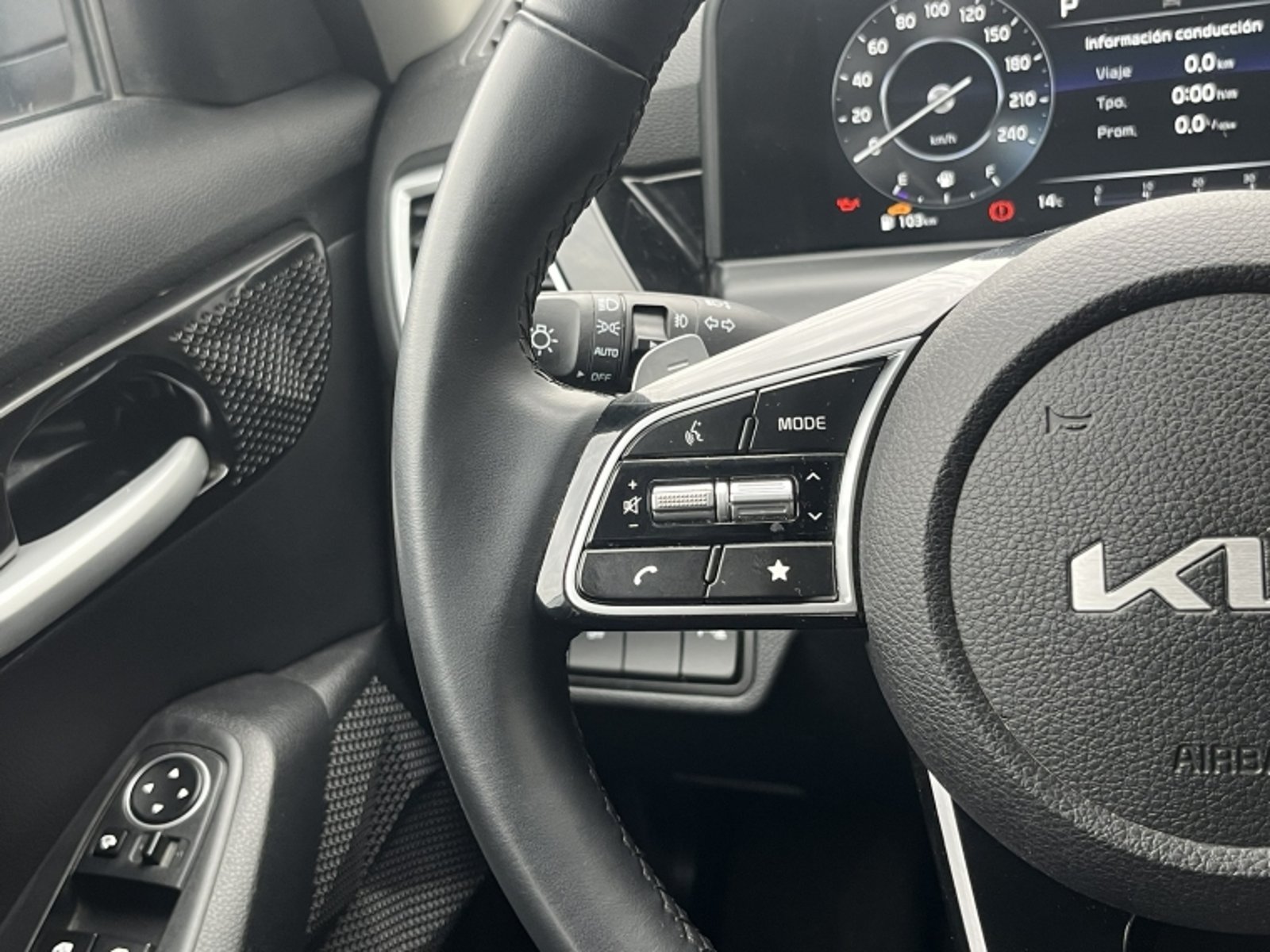 KIA Seltos Ex Turbo Gdi 1.4 Aut 2024 - Imagen 18 de 20