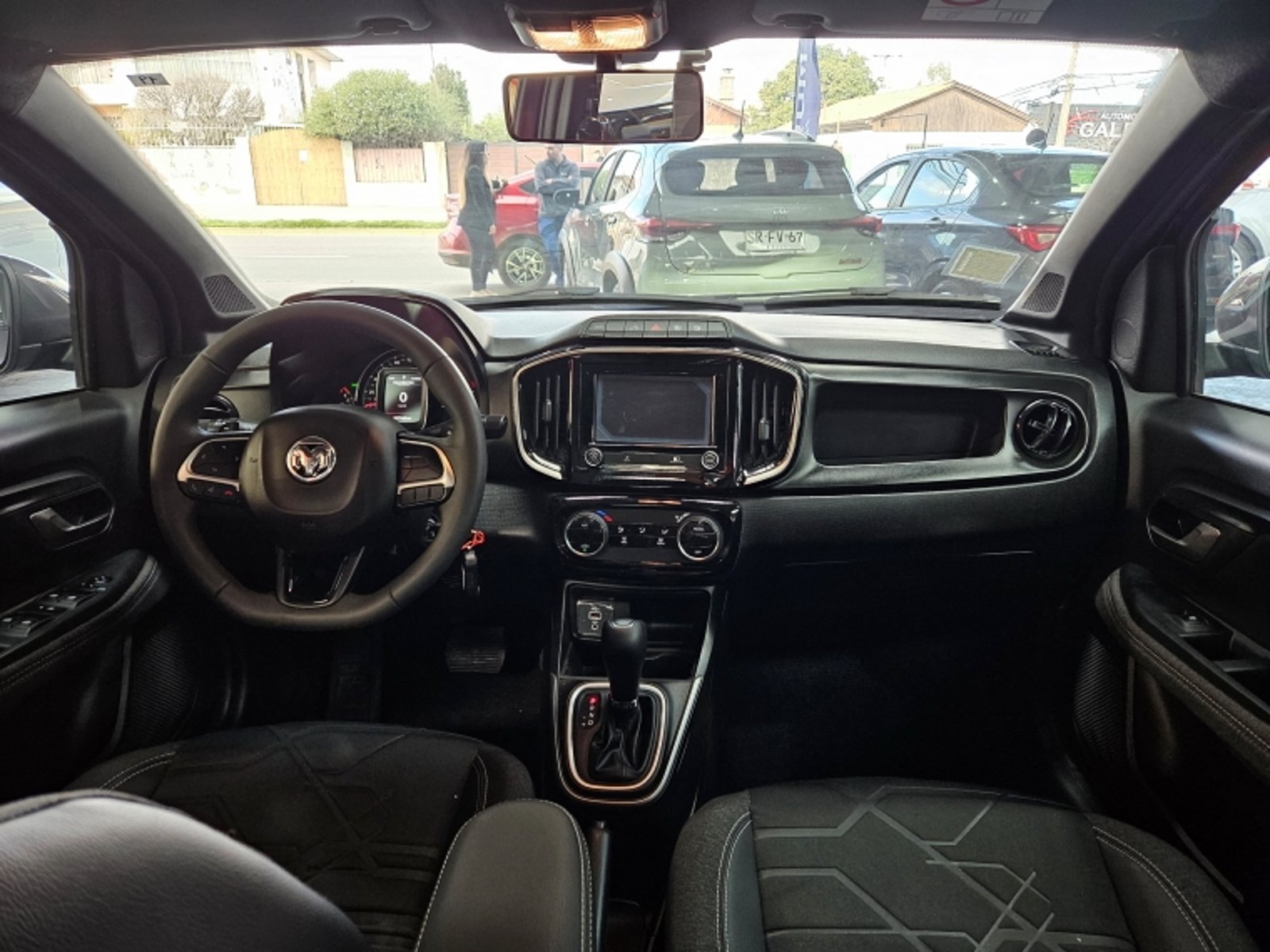 RAM 700 Laramie Cd 1.3 Aut 2024 - Imagen 9 de 20