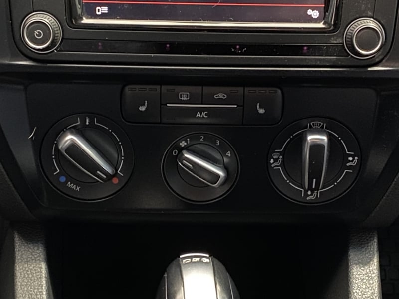 Volkswagen Bora Tdi Advance 2.0 At 2017 - Imagen 13 de 19
