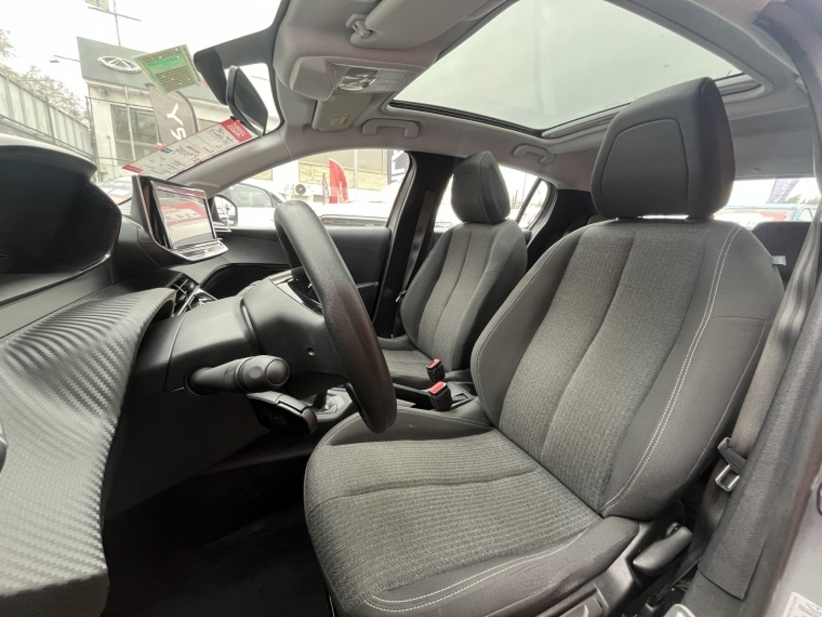 Peugeot 208 Nuevo 208 Style Puretech 75 Mt 1.2 Euro 6b 2024 - Imagen 14 de 20
