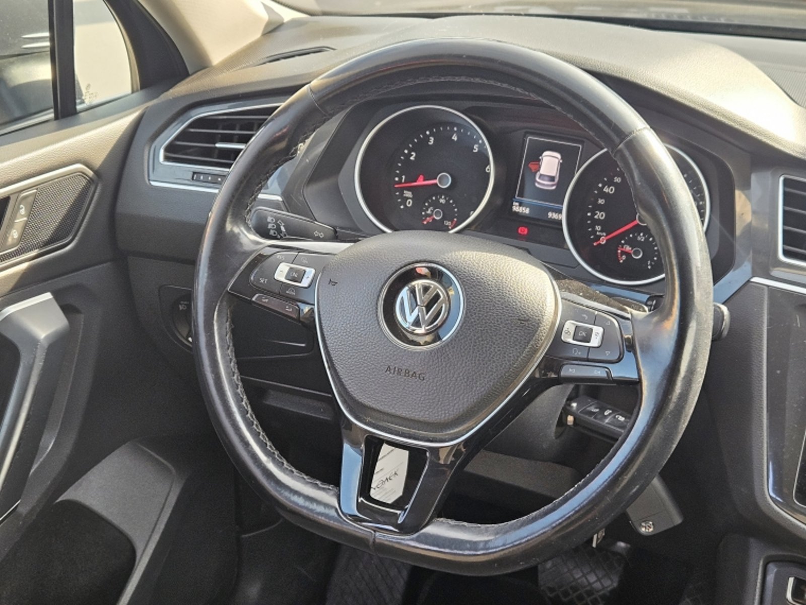 VOLKSWAGEN Tiguan 1.4 Aut 2019 - Imagen 11 de 20