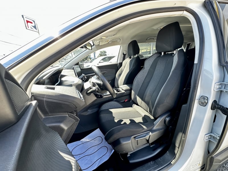 Peugeot 5008 Active Bluehdi 1.5 Aut 2021 - Imagen 9 de 20