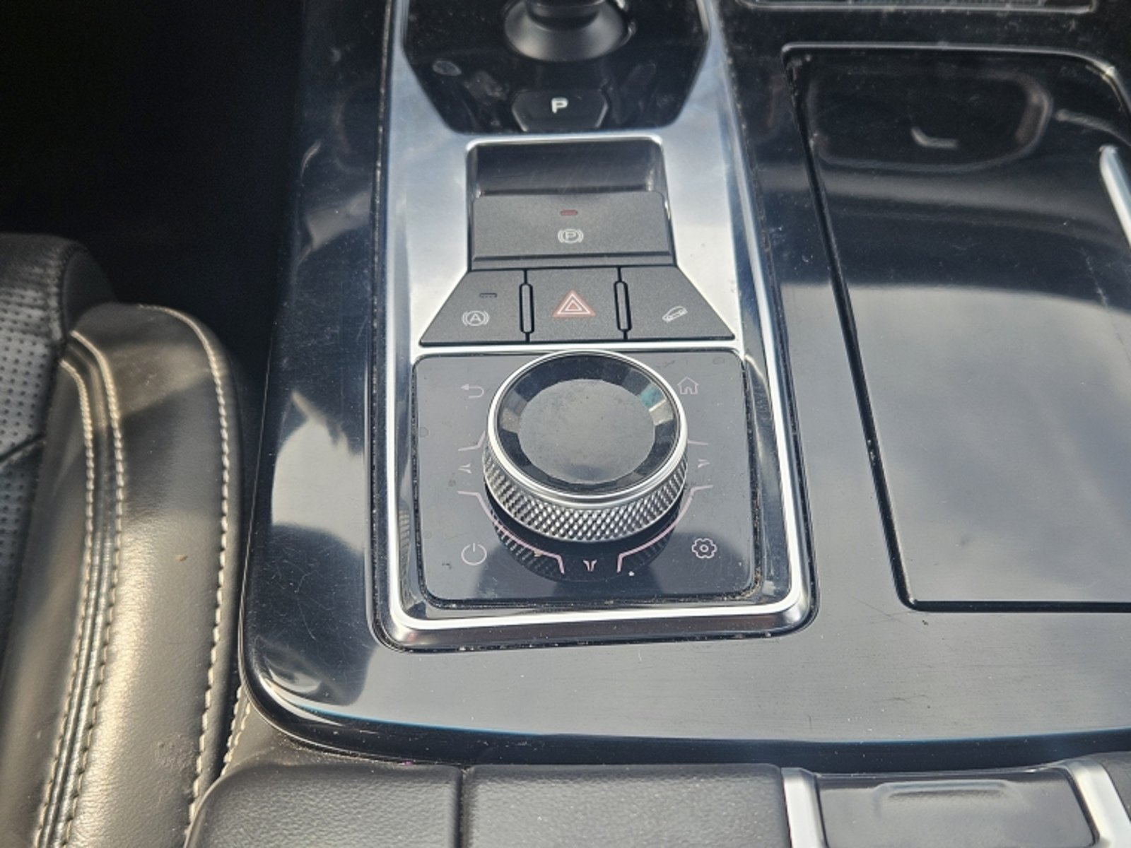 JETOUR X70 Plus 7dct 1.6 Aut 2024 - Imagen 14 de 20