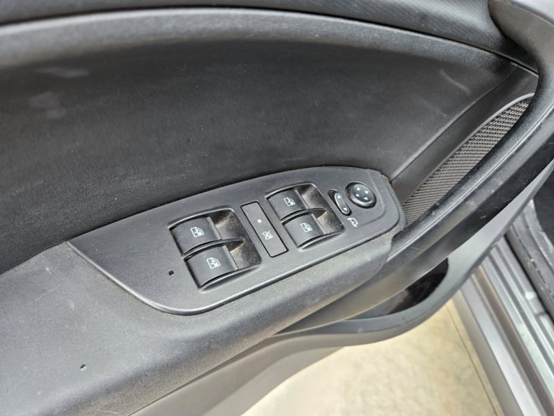 Fiat Cronos Drive 1.8 At 2022 - Imagen 14 de 20