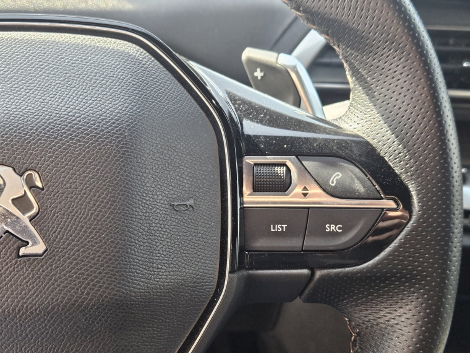 PEUGEOT 3008 Hybrid 300 4x4 1.6 Aut 2022 - Imagen 15 de 20