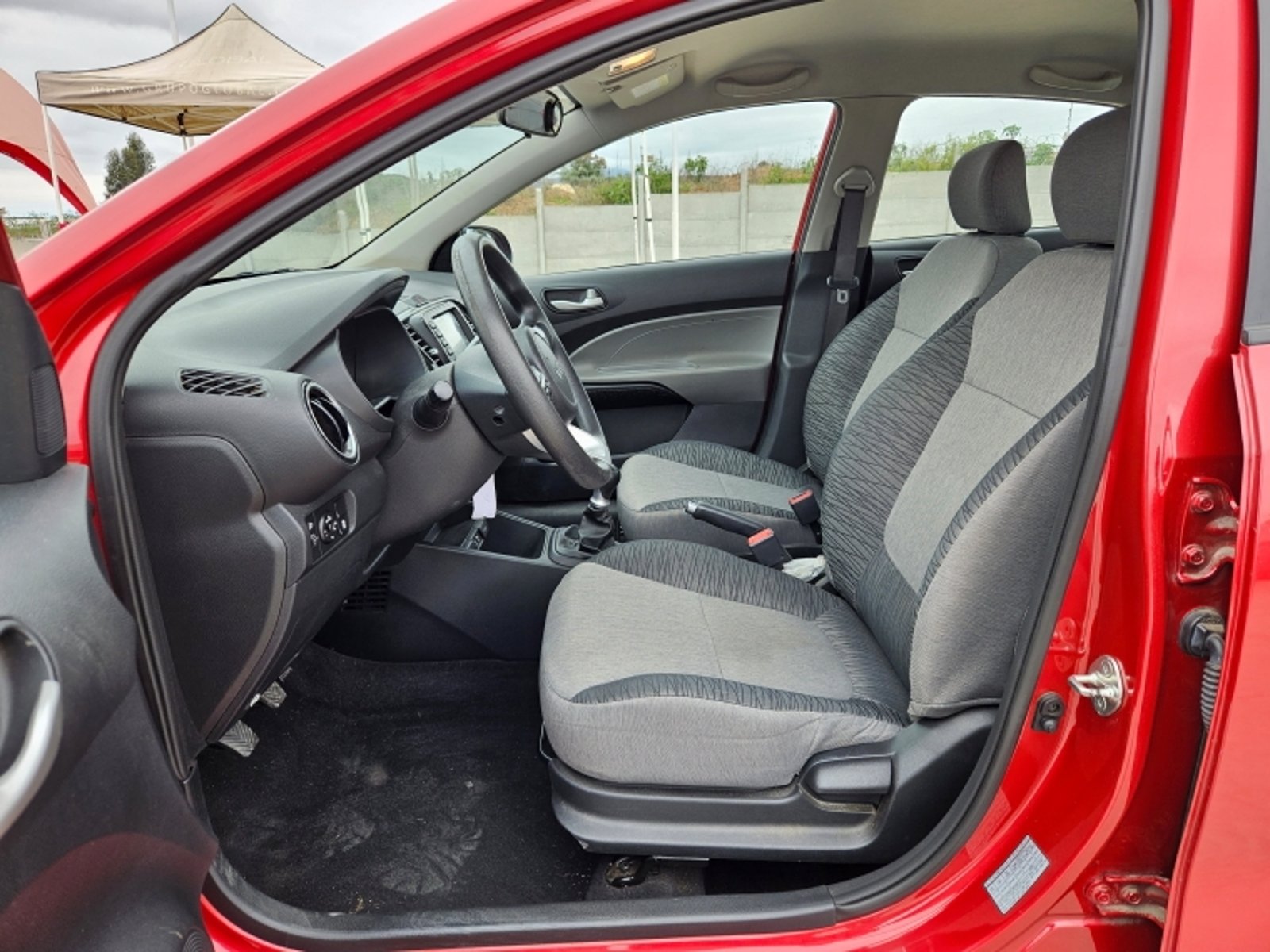 Kia Soluto Mpi 1.4 2024 - Imagen 10 de 18