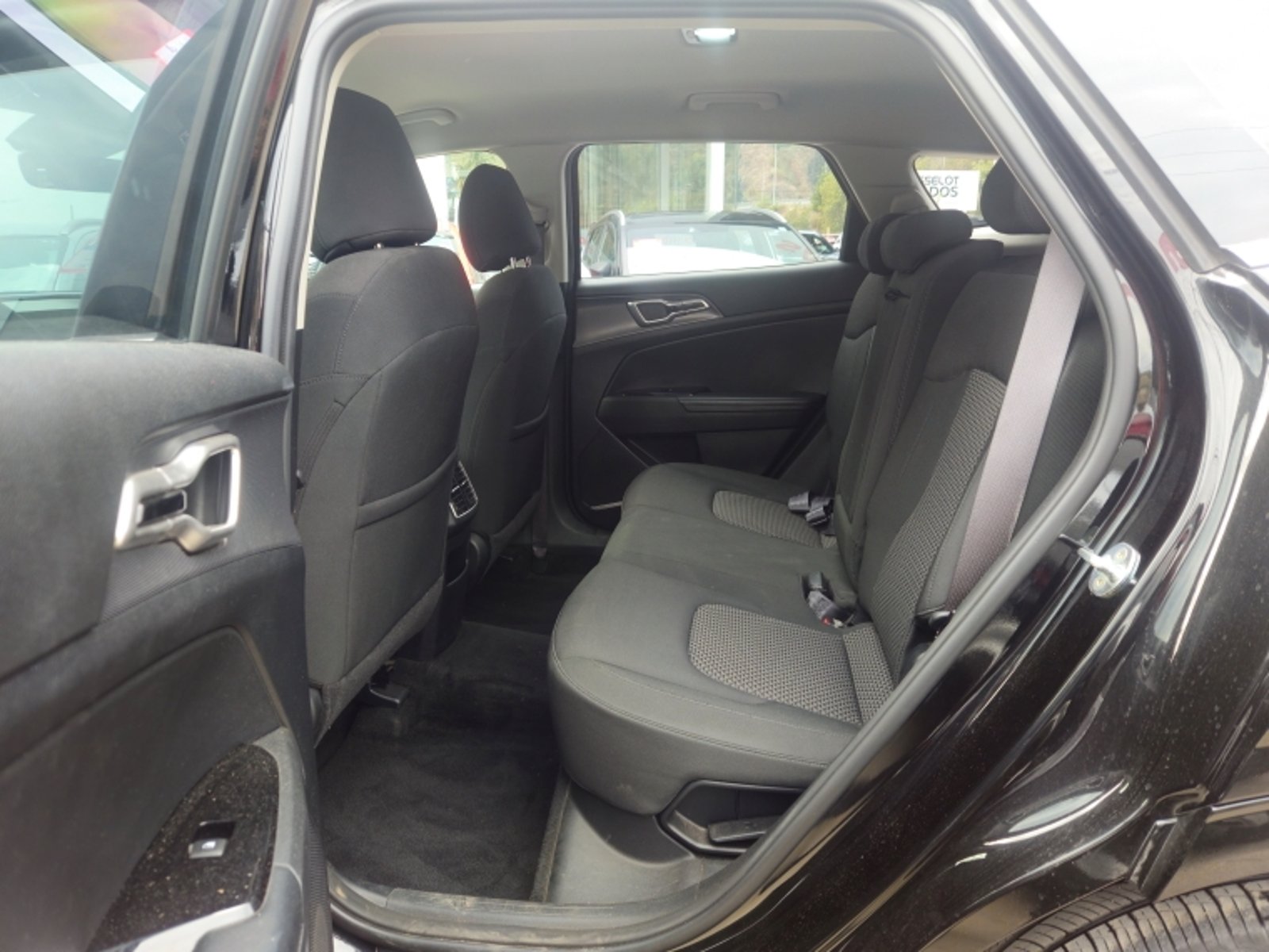 KIA Sportage Ex 2.0 Aut 2023 - Imagen 9 de 20