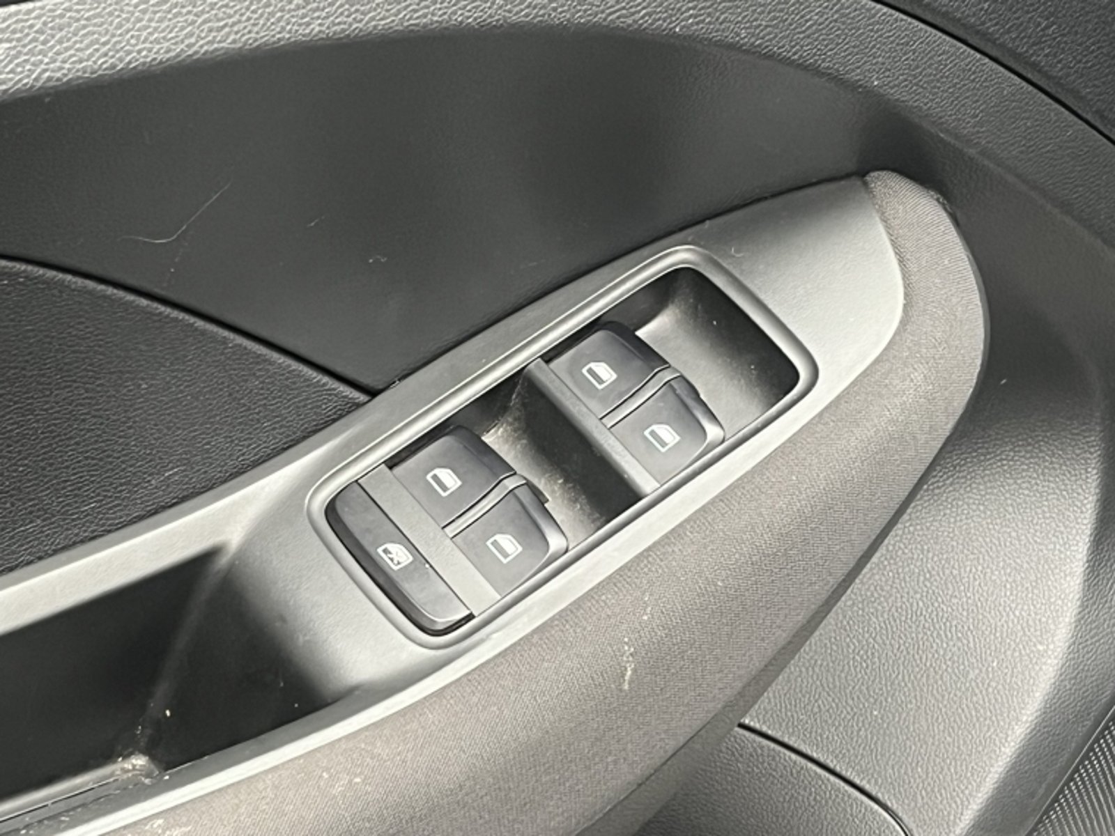 MG Zs 1.5l Aut 2024 - Foto 2 de 20