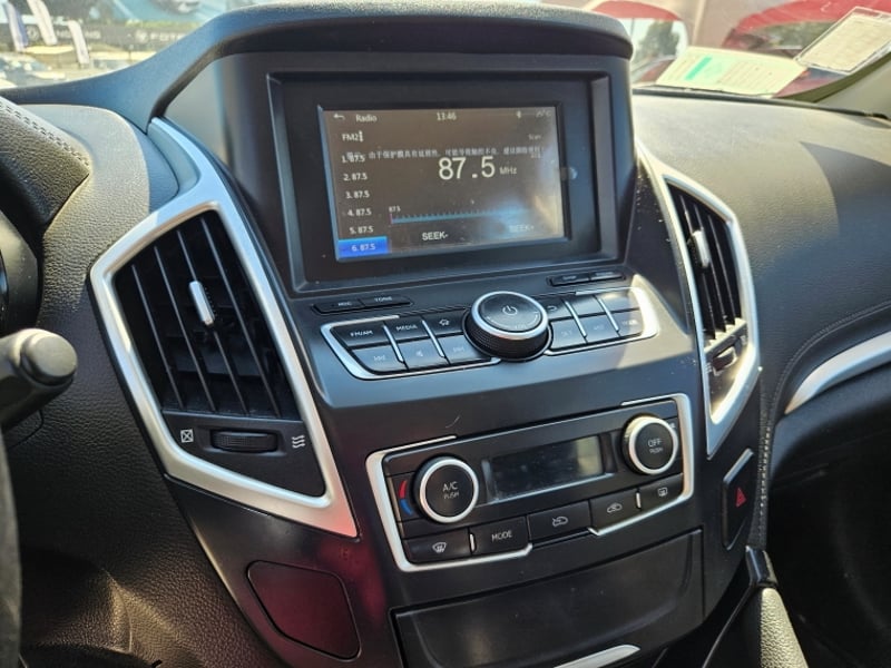Dongfeng AX7 A X7 2.0 2019 - Imagen 15 de 19