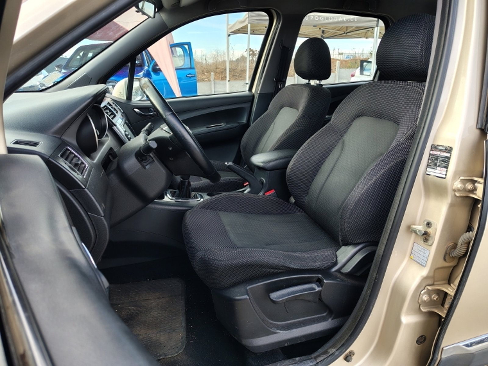 DONGFENG JOYEAR X3 X3 Dohc 1.6 2020 - Imagen 14 de 19
