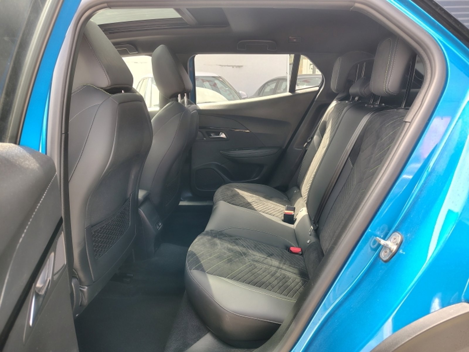 PEUGEOT 2008 Nuevo 2008 Gt-line Bluehdi 130 Eat8 2024 - Imagen 8 de 20