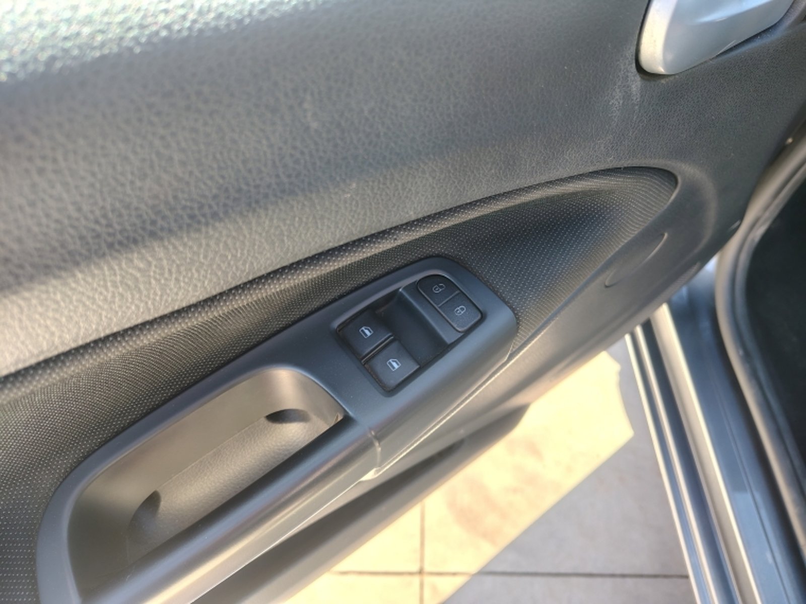 VOLKSWAGEN Gol Hb 1.6 2019 - Imagen 10 de 16