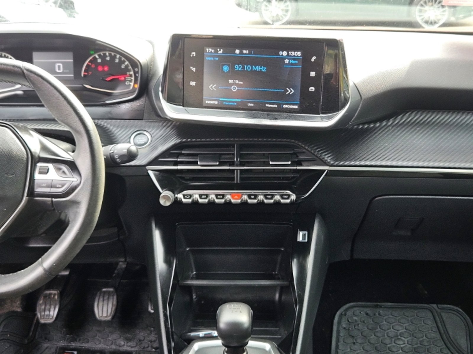 Peugeot 2008 Puretech 130 4x2 1.2 2023 - Imagen 10 de 20