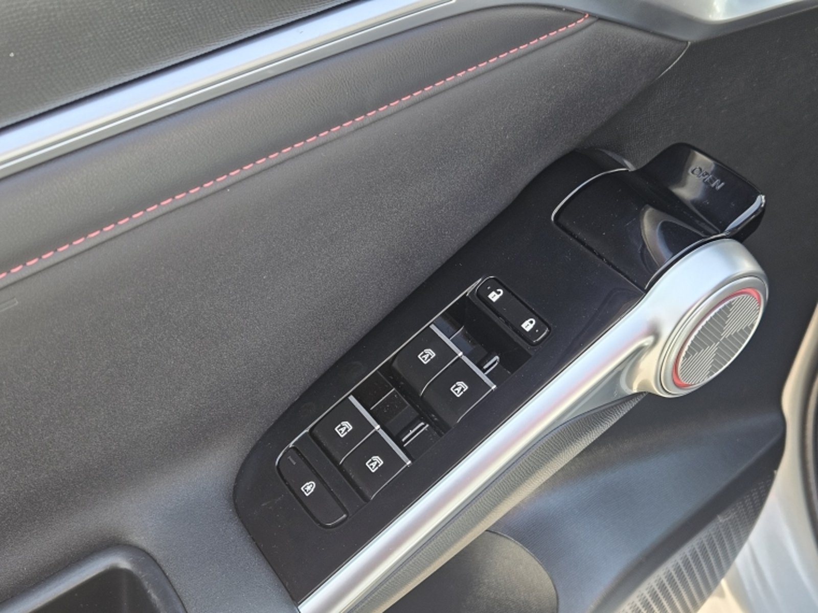 GAC Motor Emkoo 1.5t Gdi Gl Euro 6c 2025 - Imagen 12 de 20