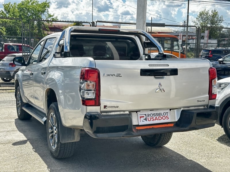 Mitsubishi L200 Dakar Hp 4x4 2.4 2023 - Imagen 7 de 19