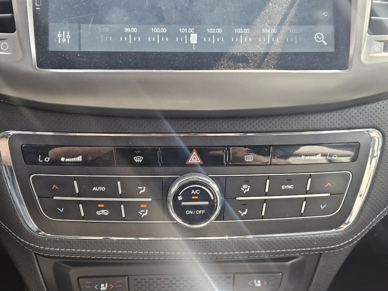 SsangYong Musso Dcab 4x4 2.2 Aut 2024 - Imagen 12 de 20