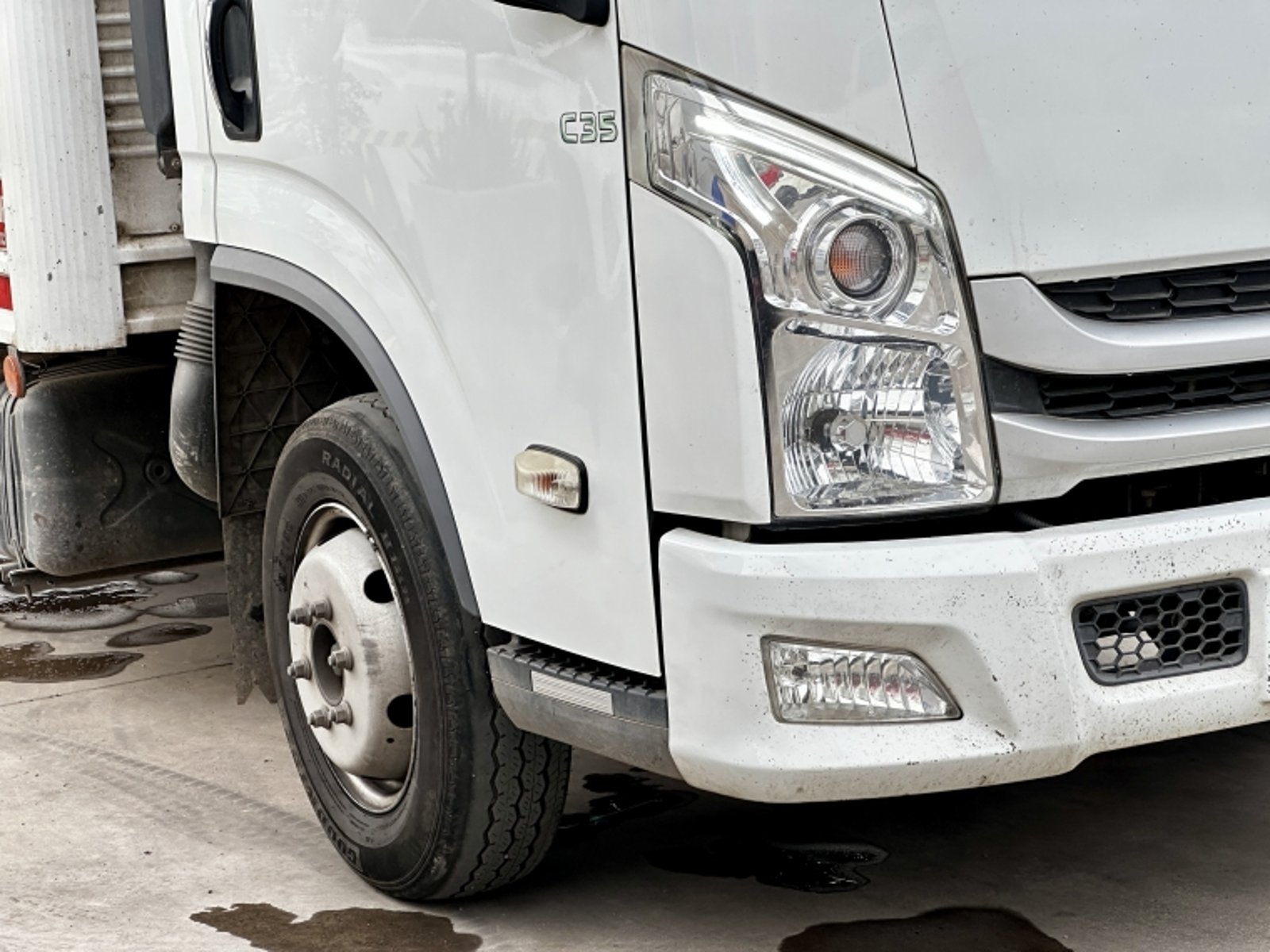 MAXUS C35 2.0 2023 - Imagen 4 de 20
