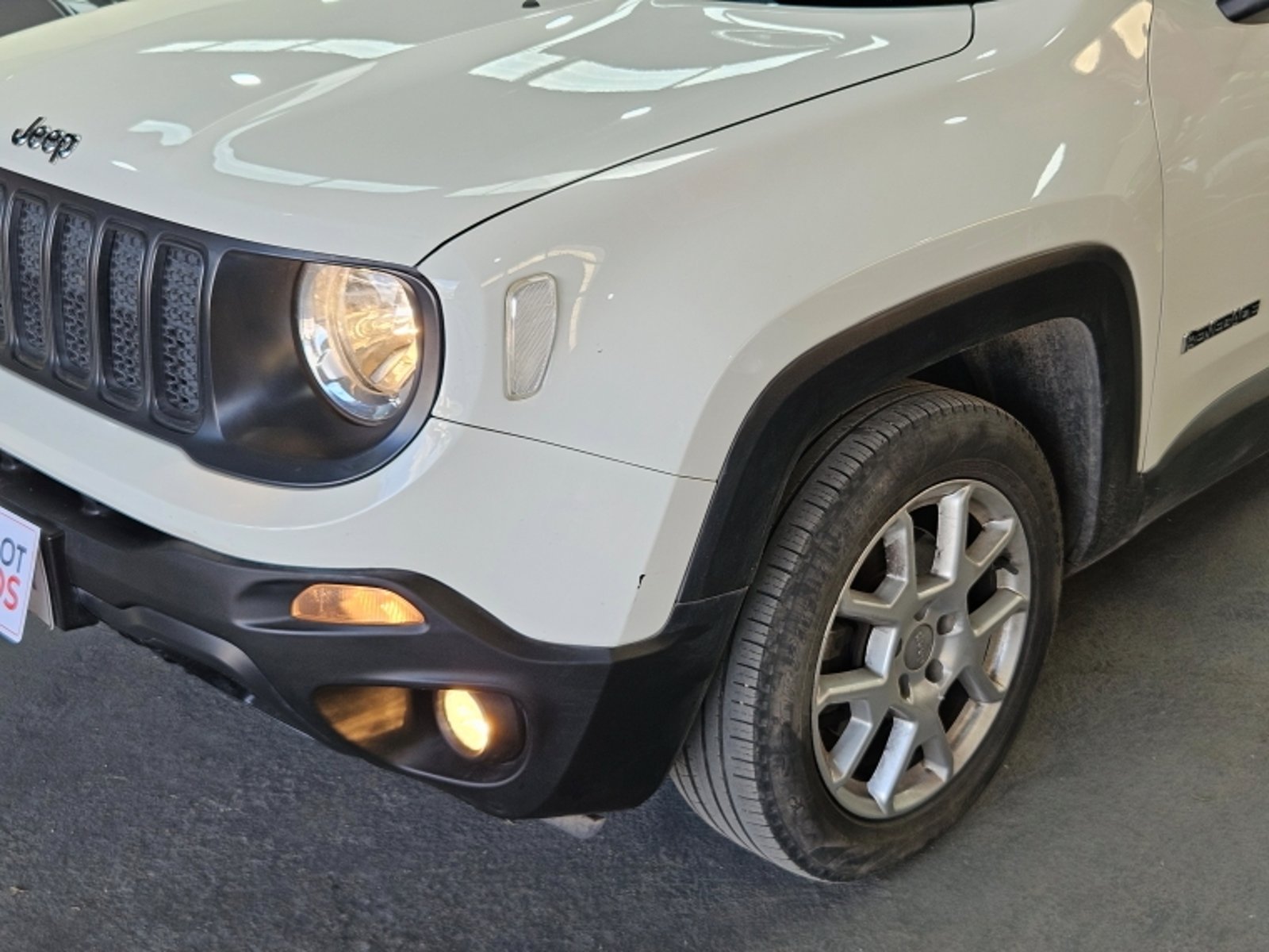 Jeep Renegade Sport Lx 1.8 Aut 2022 - Foto 2 de 20