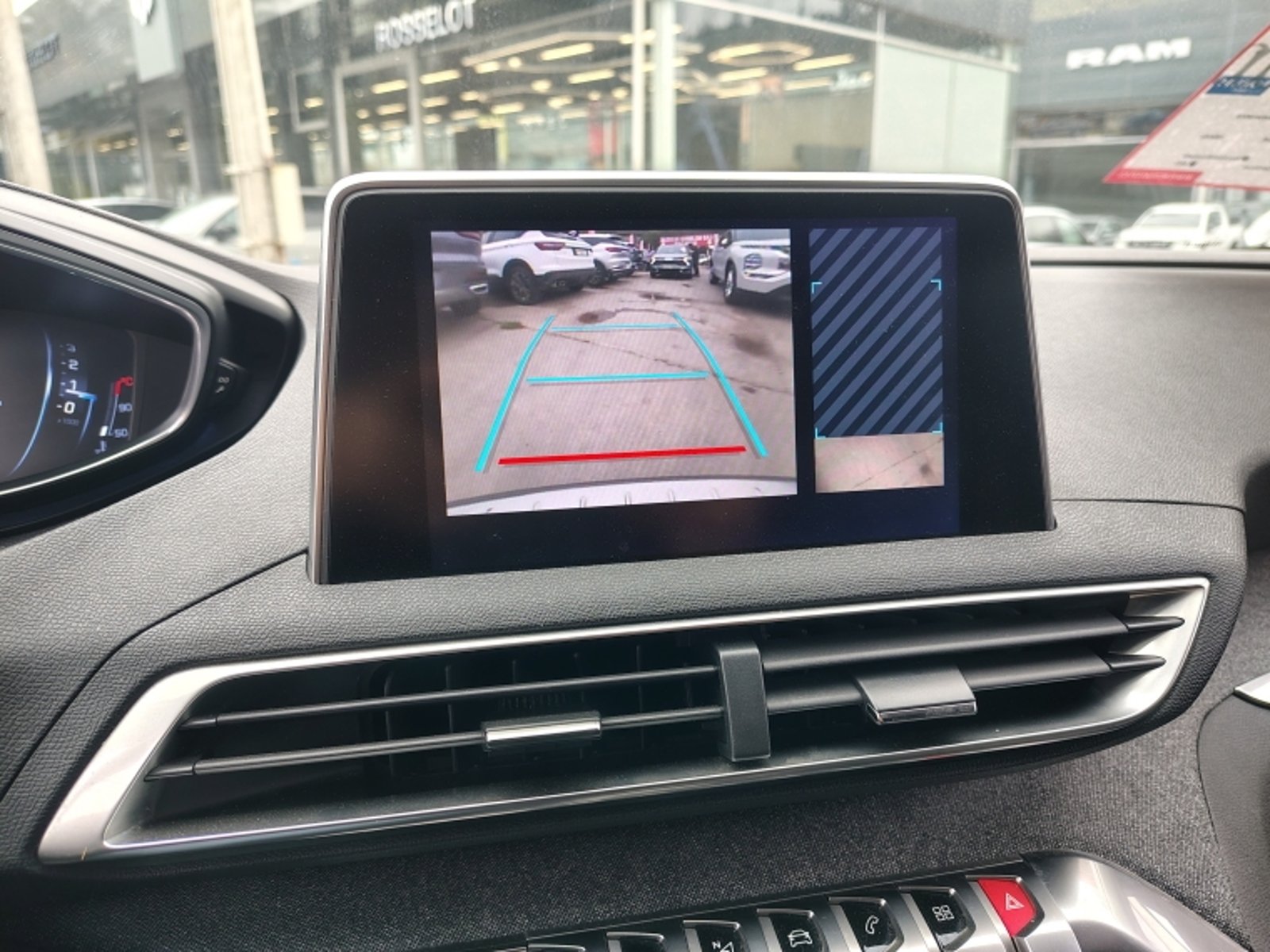 PEUGEOT 5008 Thp 1.6 Aut 2019 - Imagen 19 de 20