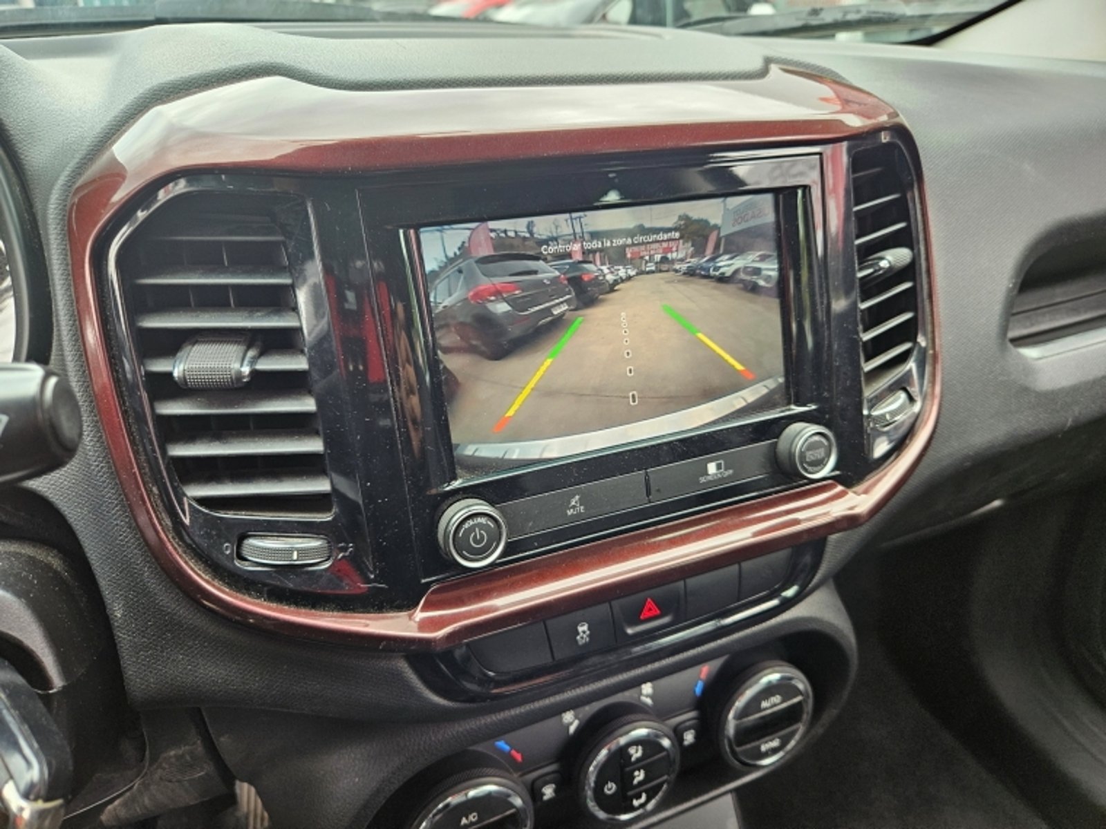 RAM 1000 Big Horn Dcab 1.8 Aut 2021 - Imagen 15 de 20