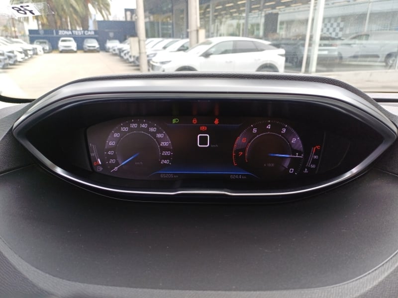 Peugeot 3008 Puretech 1.2l 2022 - Imagen 16 de 20