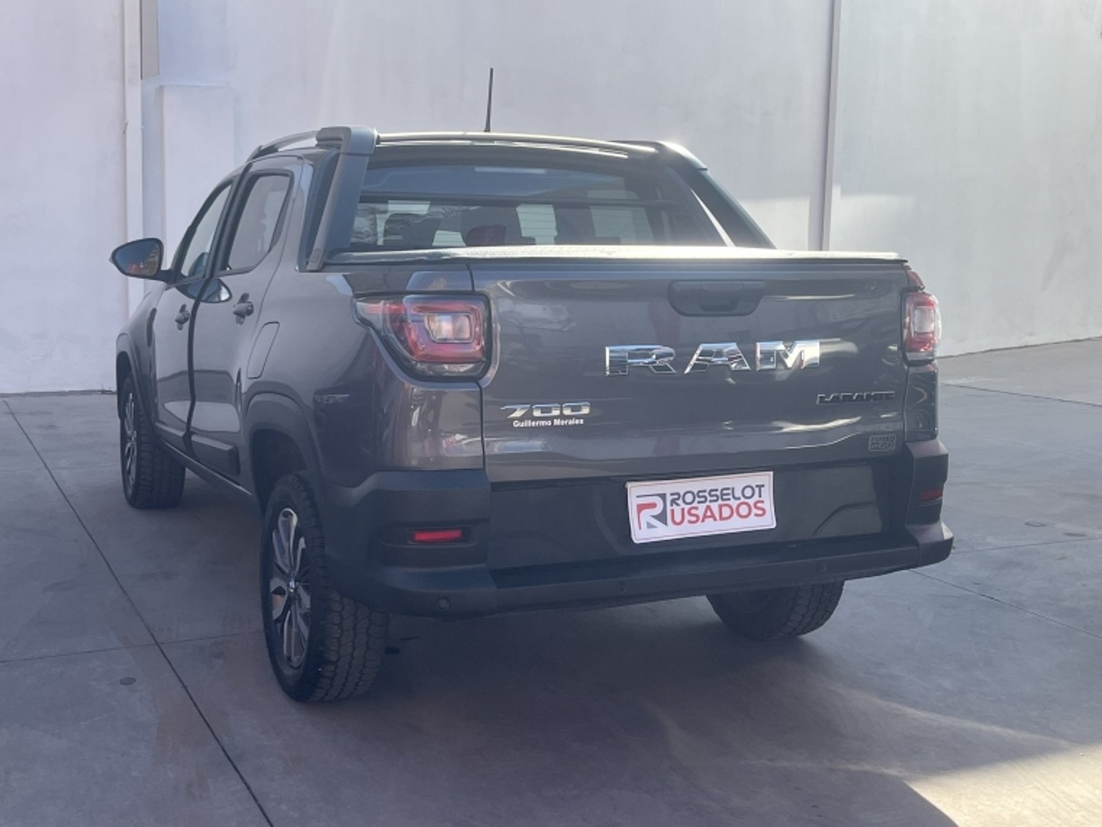 RAM 700 Laramie 1.0 Aut 2026 - Imagen 3 de 20