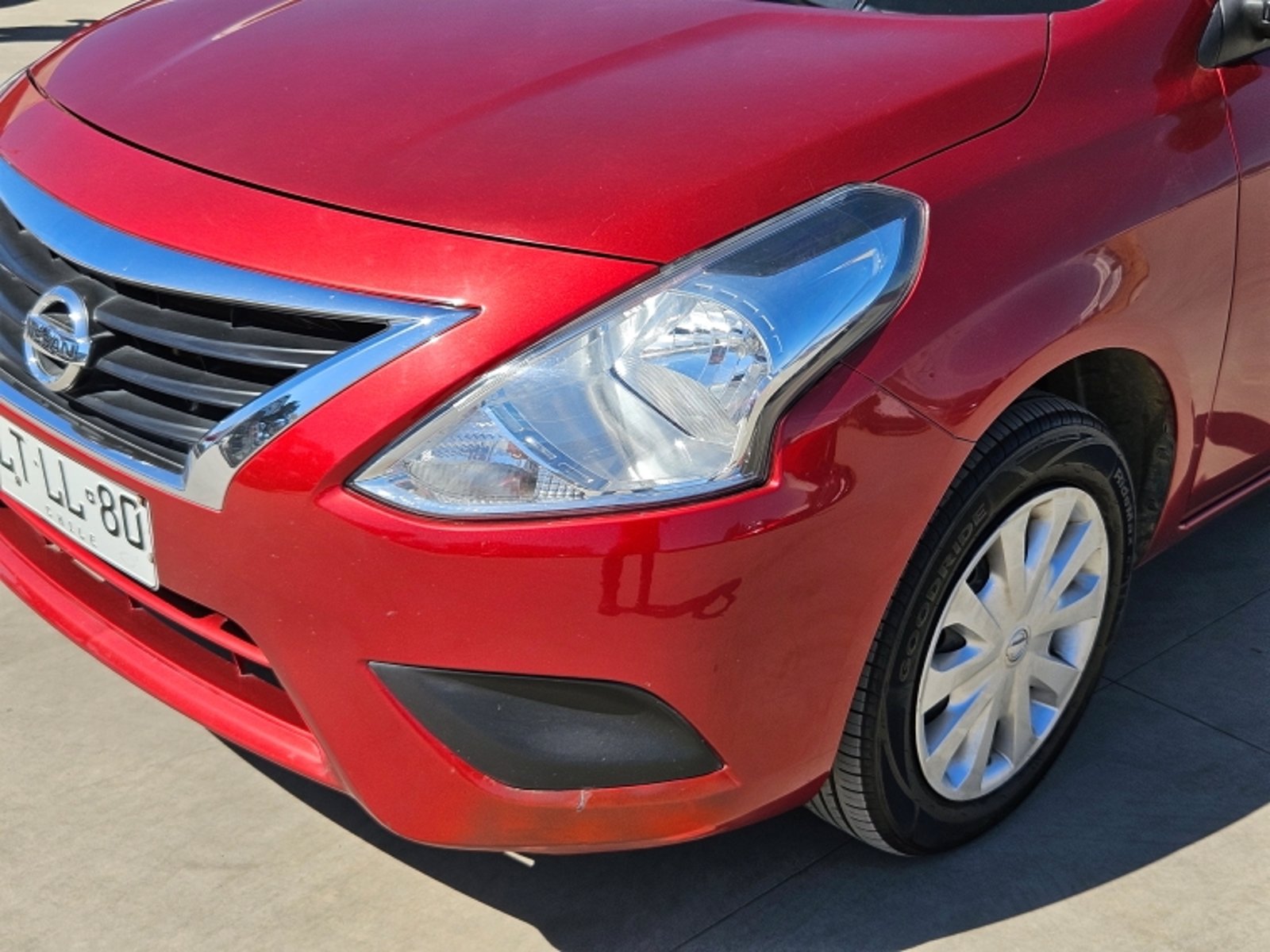 Nissan Versa Sence 1.6 Mt 2020 - Foto 2 de 18